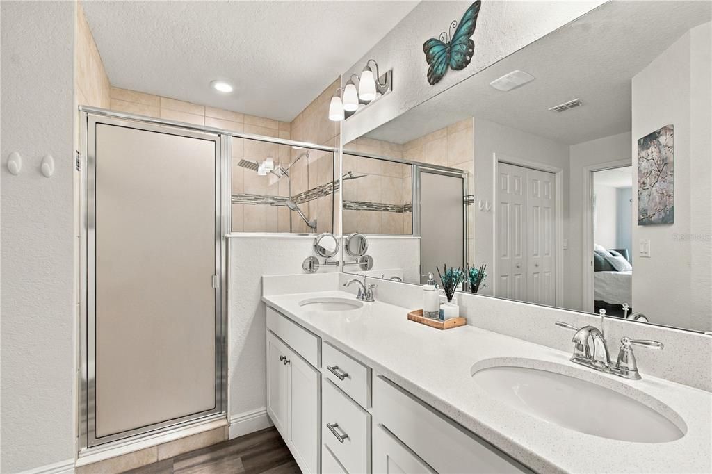 For Sale: $398,000 (3 beds, 2 baths, 2004 Square Feet)