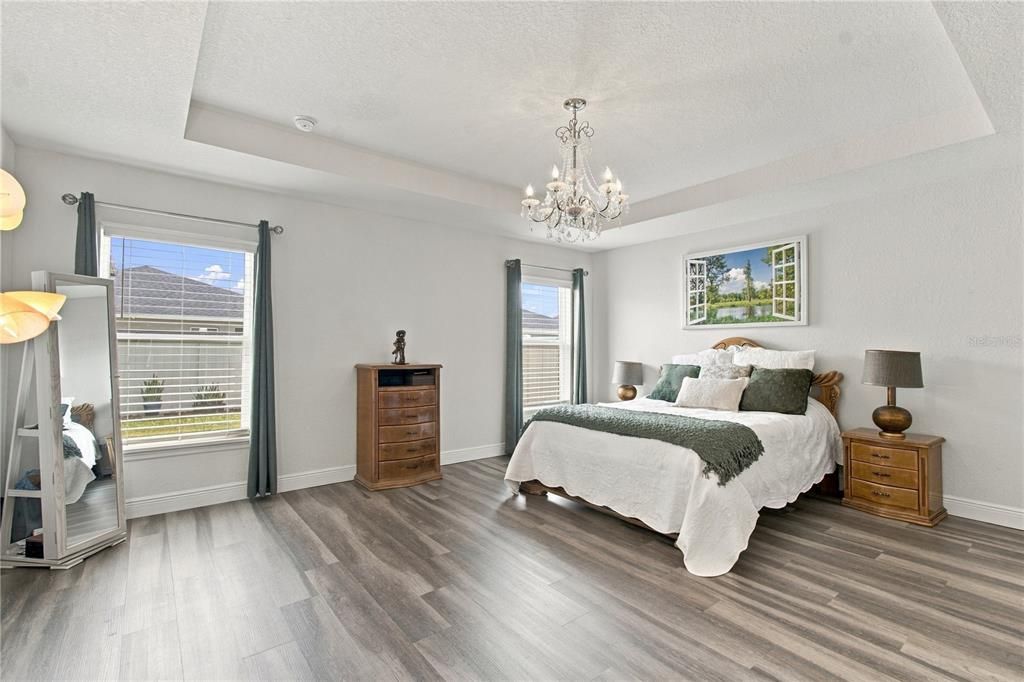 For Sale: $398,000 (3 beds, 2 baths, 2004 Square Feet)