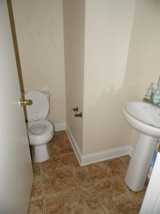 For Rent: $1,850 (3 beds, 2 baths, 1769 Square Feet)