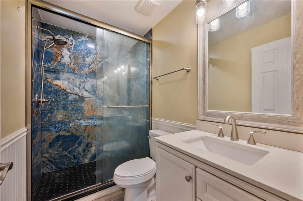 For Sale: $275,000 (3 beds, 2 baths, 1045 Square Feet)