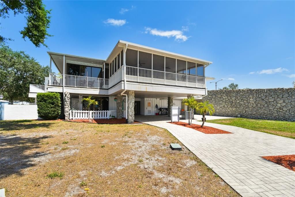 На продажу: $225,000 (2 спален, 2 ванн, 1192 Квадратных фут)