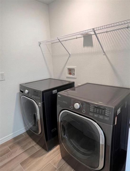 En Renta: $2,250 (3 camas, 2 baños, 2174 Pies cuadrados)