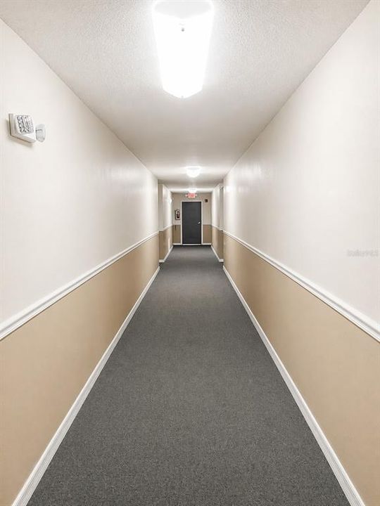 For Sale: $140,000 (2 beds, 1 baths, 881 Square Feet)