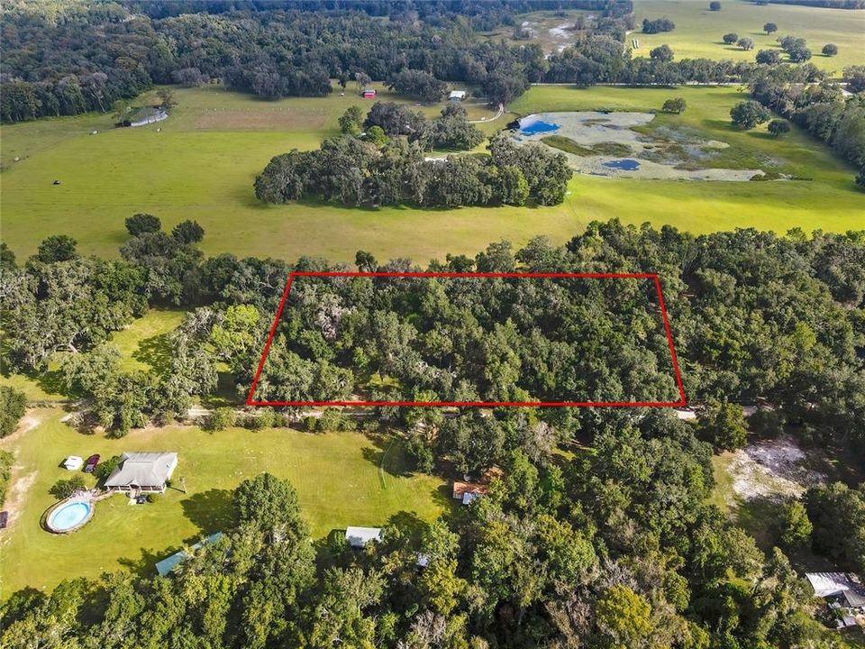 待售: $225,000 (2.04 acres)