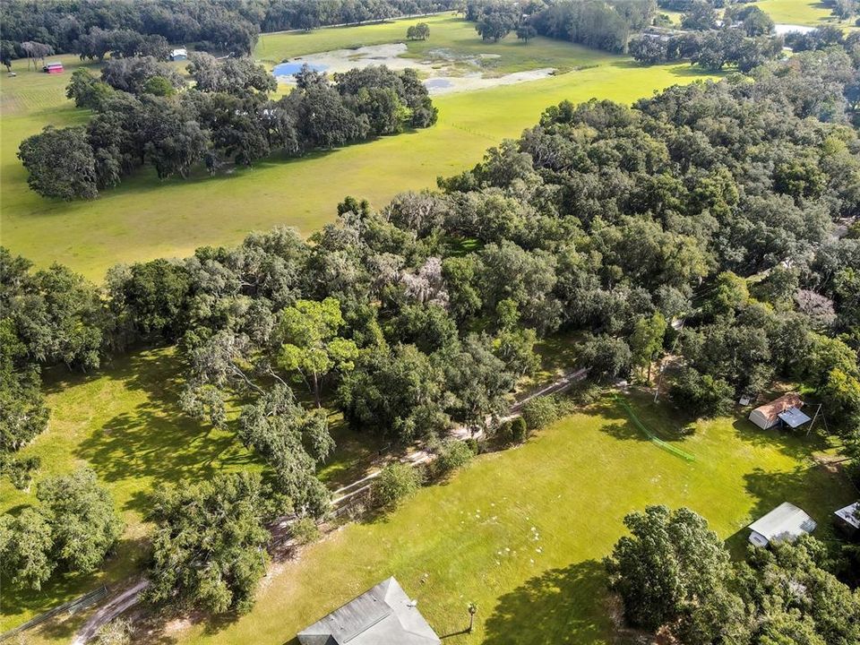 待售: $225,000 (2.04 acres)