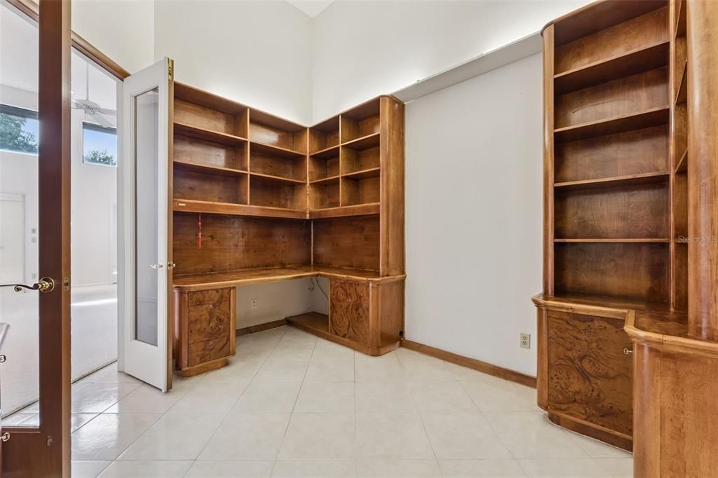 На продажу: $560,000 (3 спален, 3 ванн, 2828 Квадратных фут)