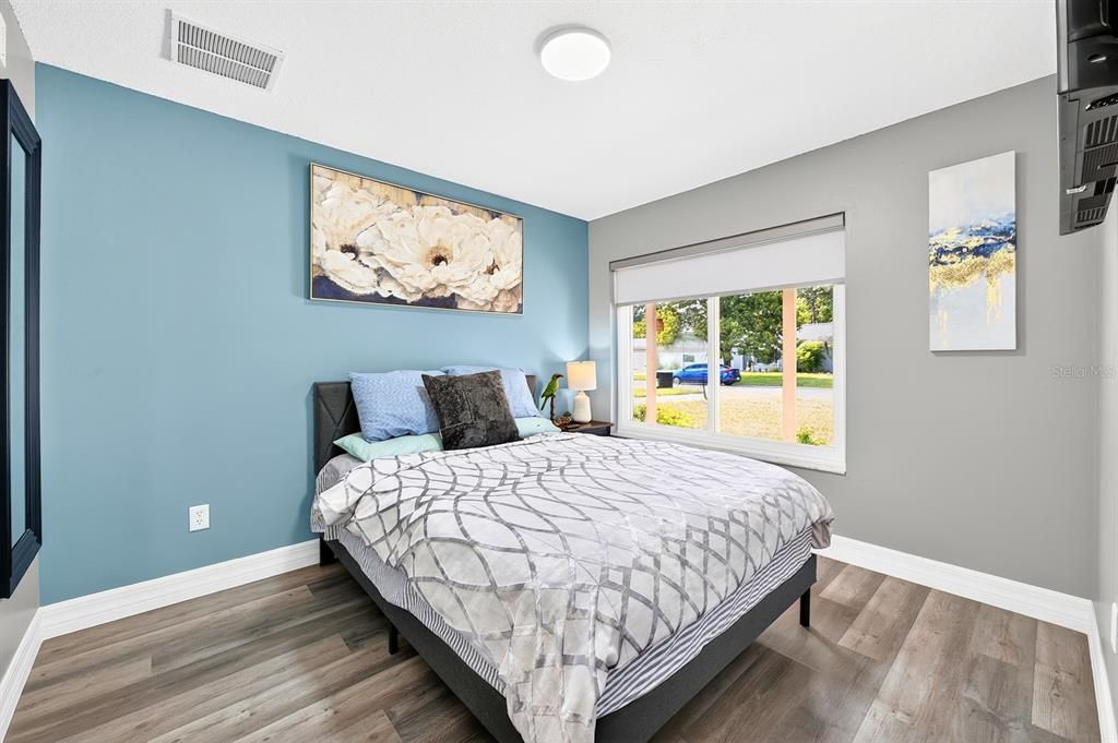 For Sale: $410,000 (3 beds, 2 baths, 1554 Square Feet)