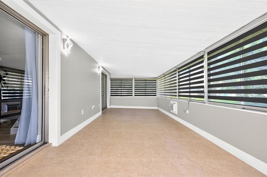 For Sale: $410,000 (3 beds, 2 baths, 1554 Square Feet)