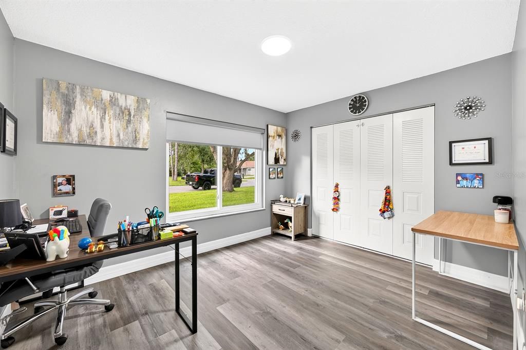 For Sale: $410,000 (3 beds, 2 baths, 1554 Square Feet)