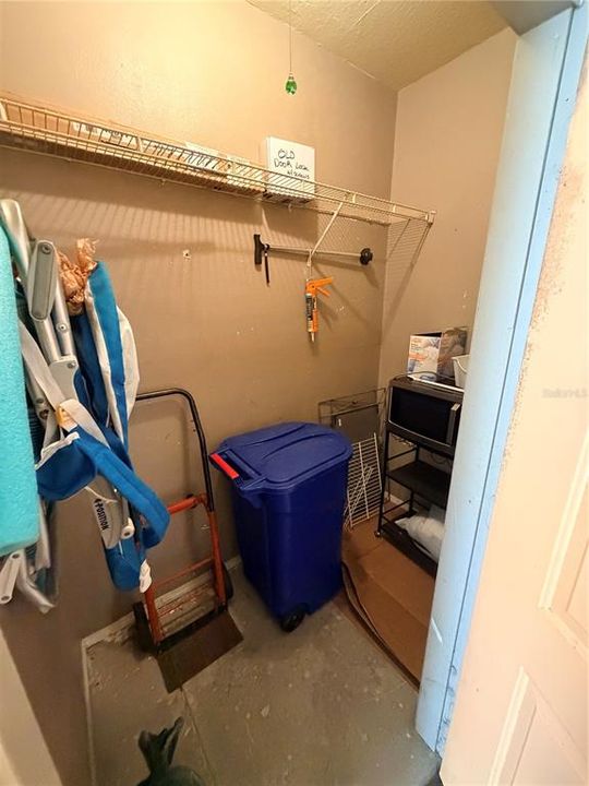 В аренду: $2,000 (2 спален, 2 ванн, 925 Квадратных фут)