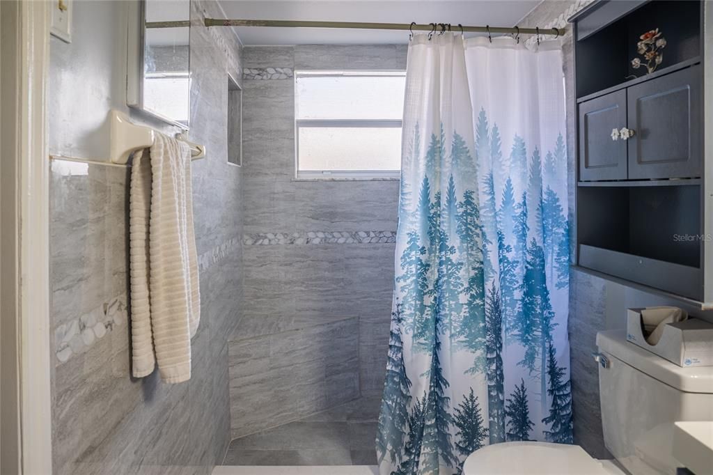 For Sale: $272,000 (3 beds, 2 baths, 1642 Square Feet)