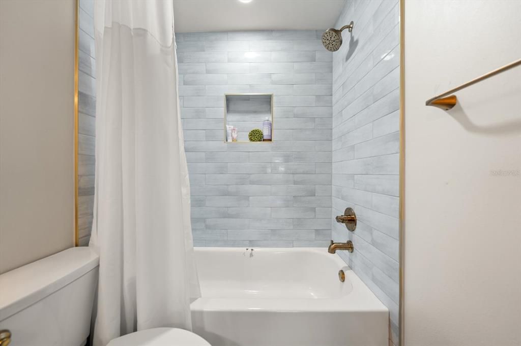 For Sale: $775,000 (3 beds, 2 baths, 2083 Square Feet)