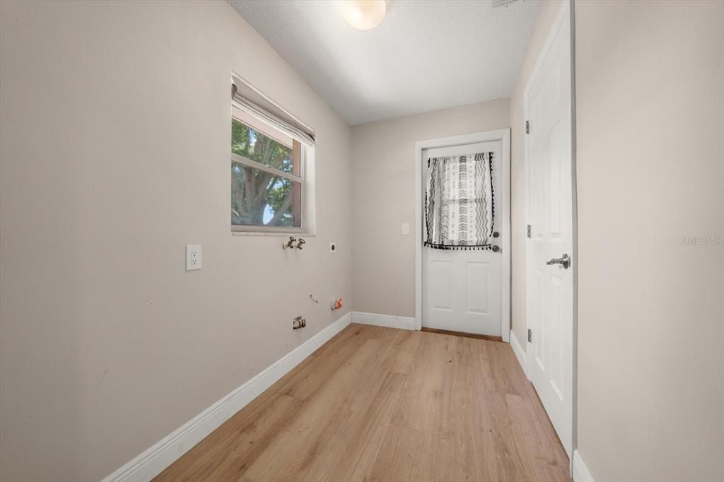 For Sale: $775,000 (3 beds, 2 baths, 2083 Square Feet)