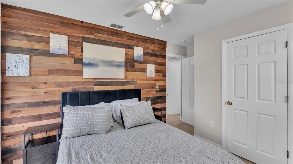 For Rent: $1,700 (3 beds, 1 baths, 1062 Square Feet)