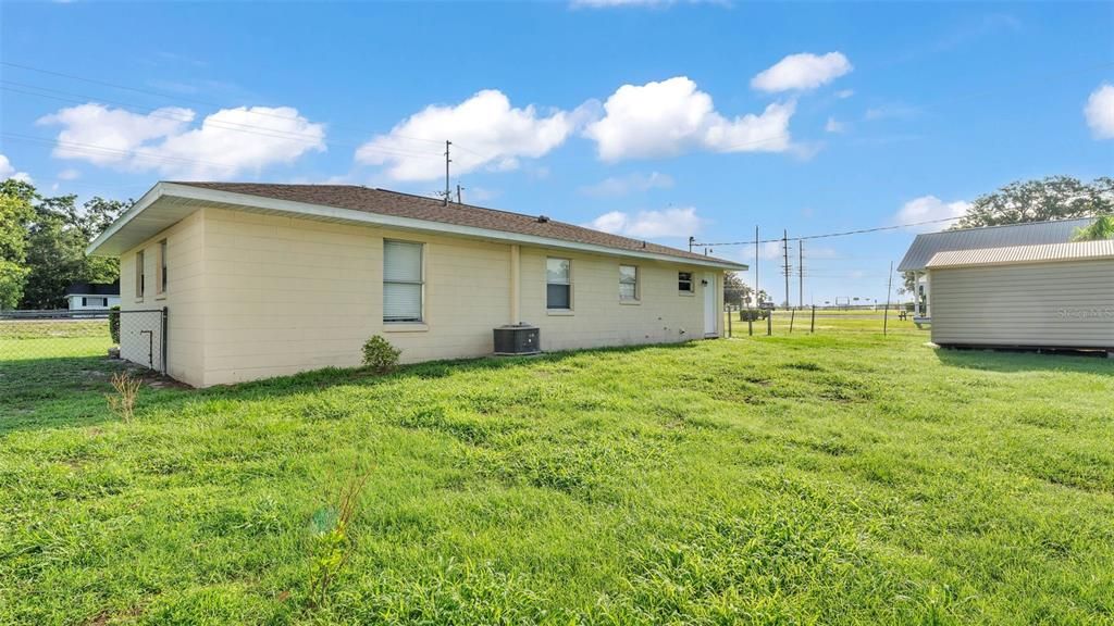 For Rent: $1,700 (3 beds, 1 baths, 1062 Square Feet)