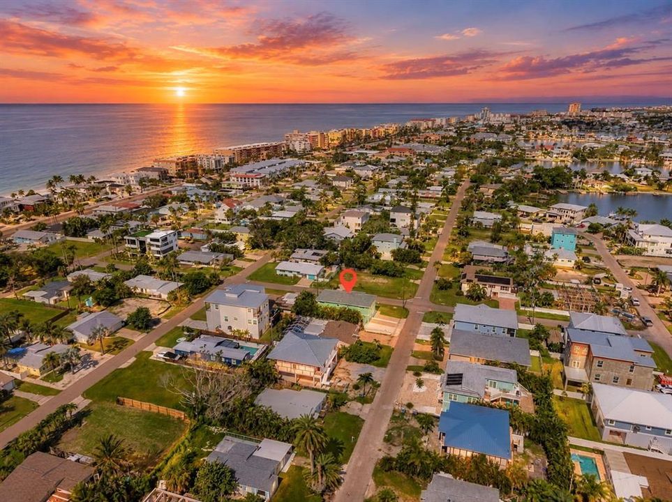 En Venta: $925,000 (3 camas, 2 baños, 1624 Pies cuadrados)