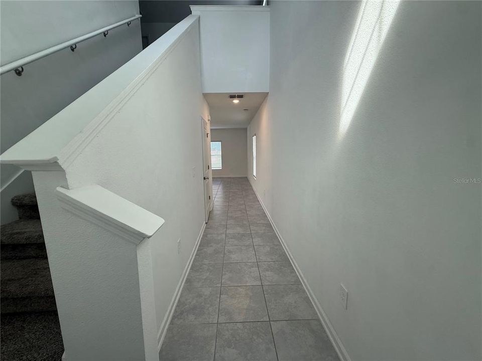 For Rent: $2,050 (4 beds, 2 baths, 1933 Square Feet)