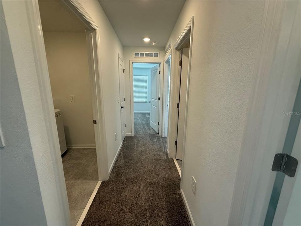 For Rent: $2,050 (4 beds, 2 baths, 1933 Square Feet)