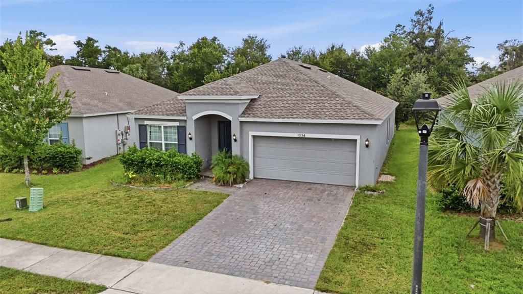 For Sale: $399,000 (4 beds, 2 baths, 2100 Square Feet)