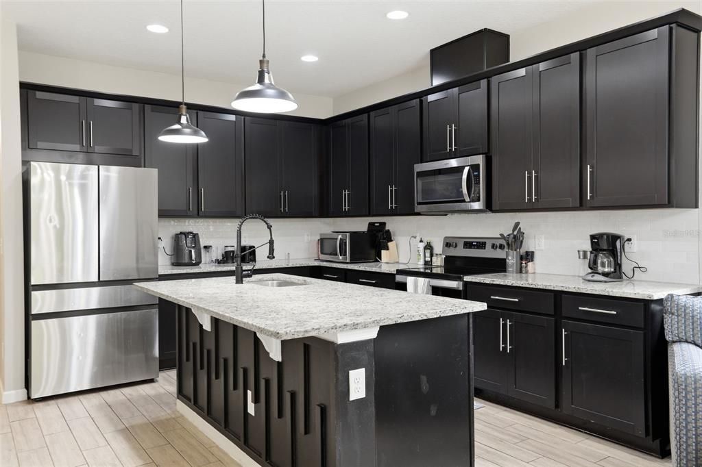 For Sale: $399,000 (4 beds, 2 baths, 2100 Square Feet)