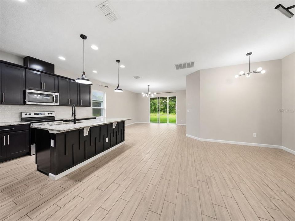 For Sale: $399,000 (4 beds, 2 baths, 2100 Square Feet)
