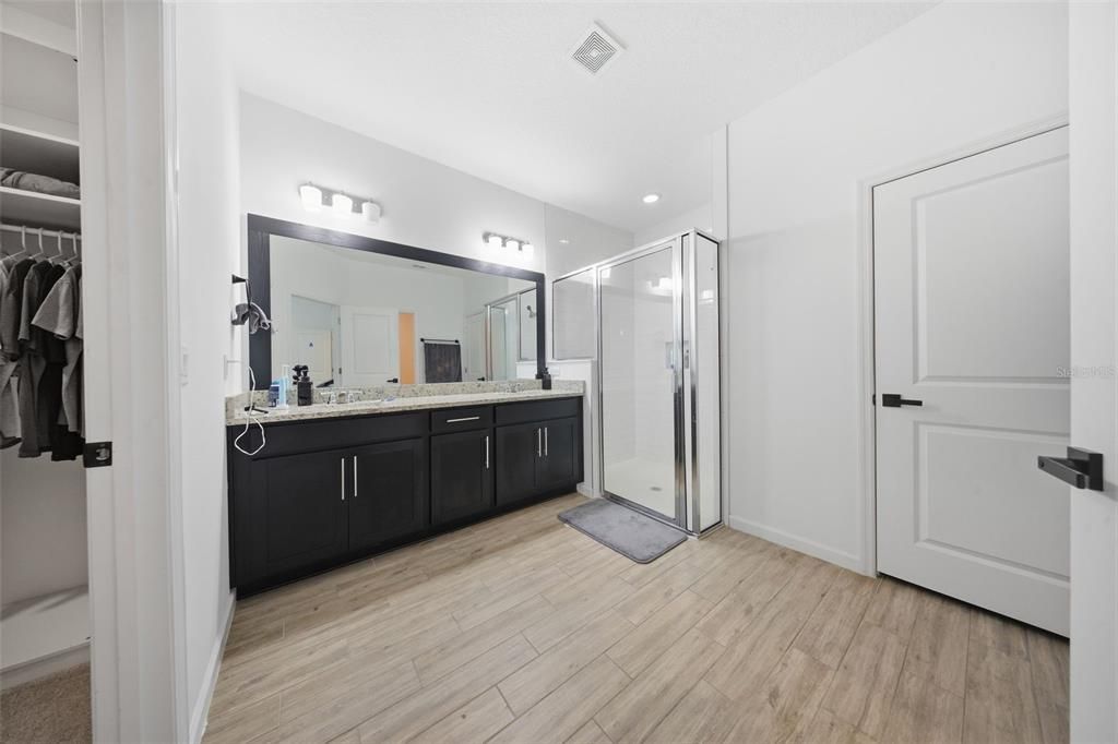For Sale: $399,000 (4 beds, 2 baths, 2100 Square Feet)
