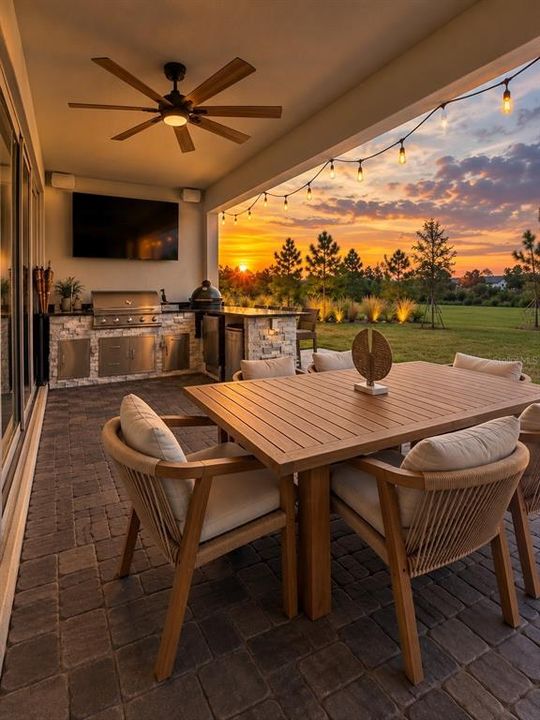 For Sale: $910,000 (5 beds, 4 baths, 3749 Square Feet)