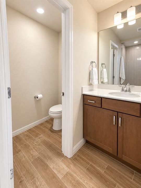 For Sale: $910,000 (5 beds, 4 baths, 3749 Square Feet)