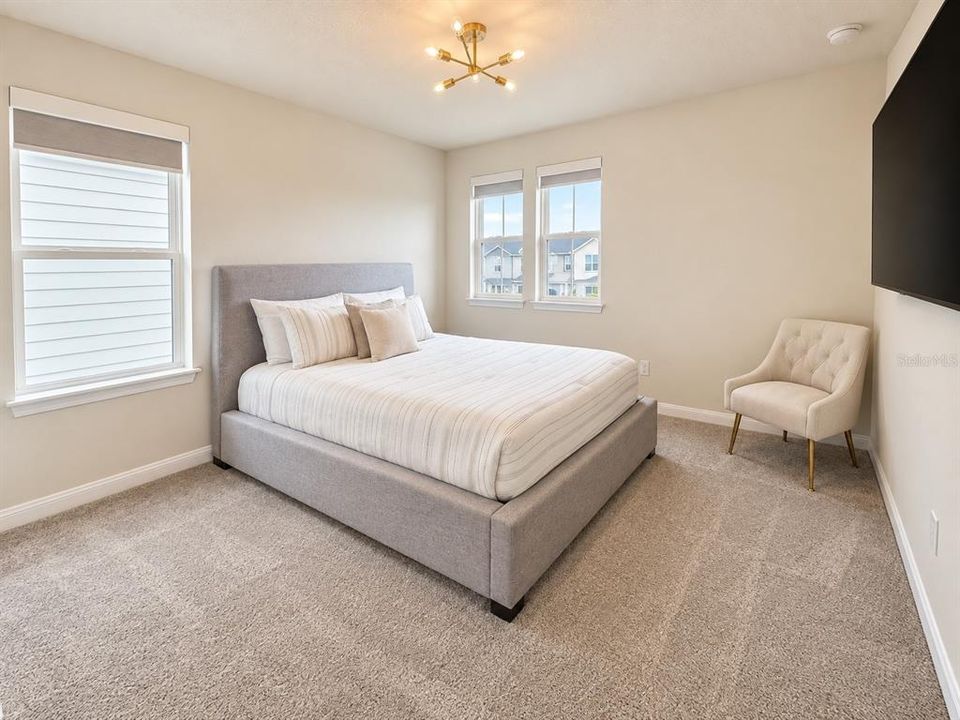 For Sale: $910,000 (5 beds, 4 baths, 3749 Square Feet)