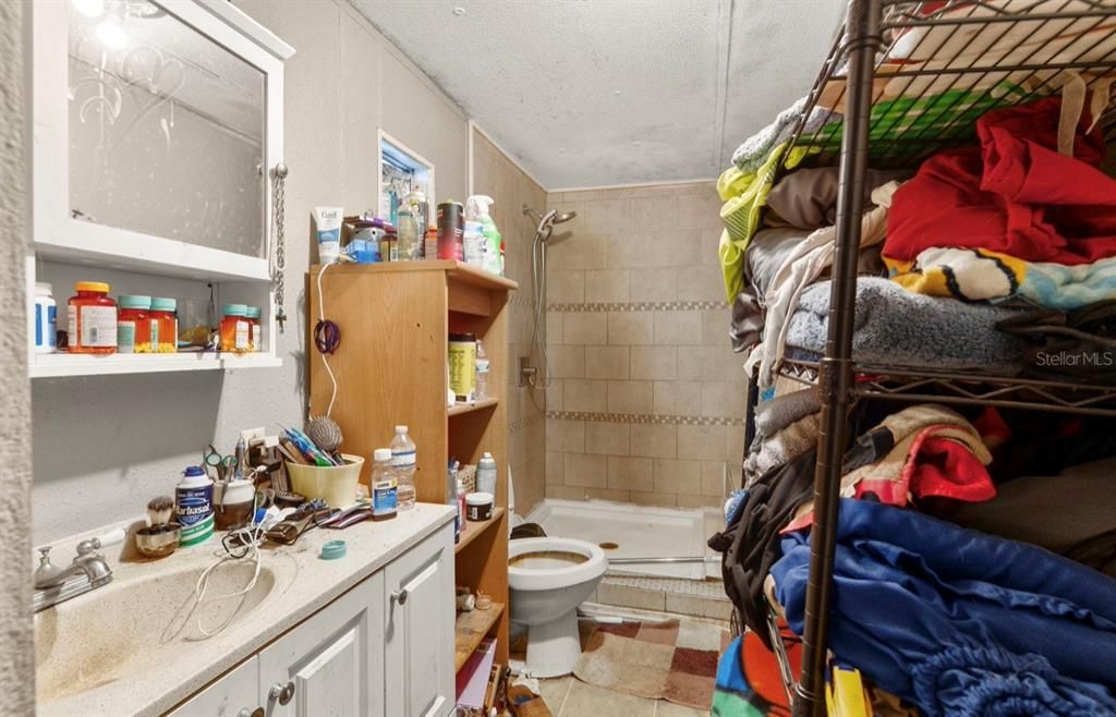 For Sale: $190,000 (3 beds, 2 baths, 1248 Square Feet)