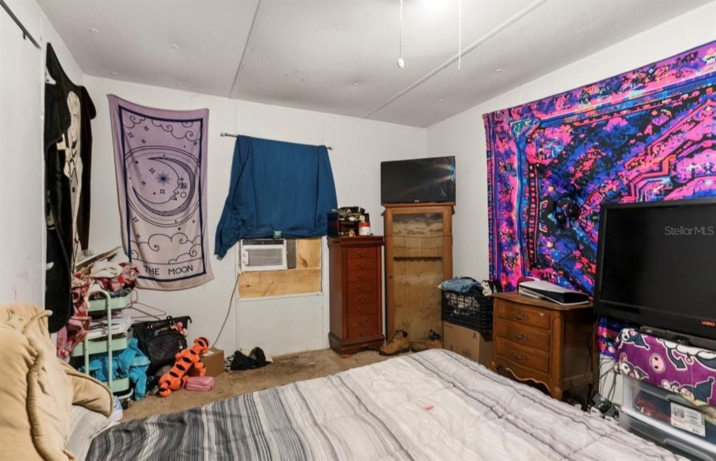 For Sale: $190,000 (3 beds, 2 baths, 1248 Square Feet)