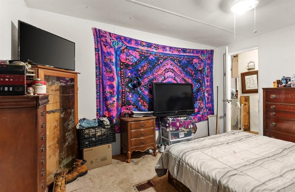 For Sale: $190,000 (3 beds, 2 baths, 1248 Square Feet)