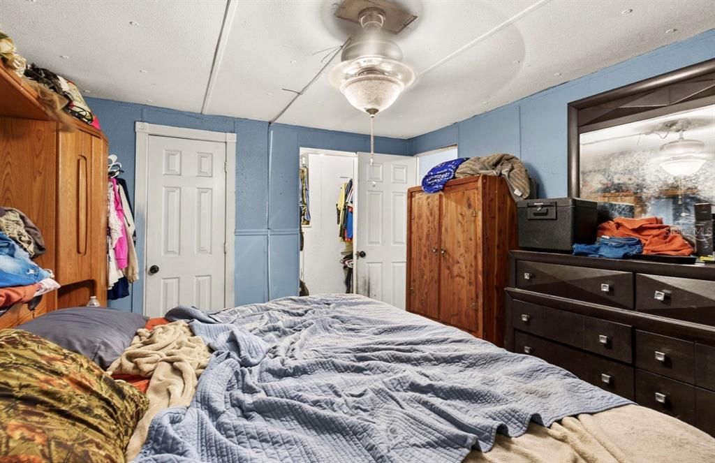For Sale: $190,000 (3 beds, 2 baths, 1248 Square Feet)