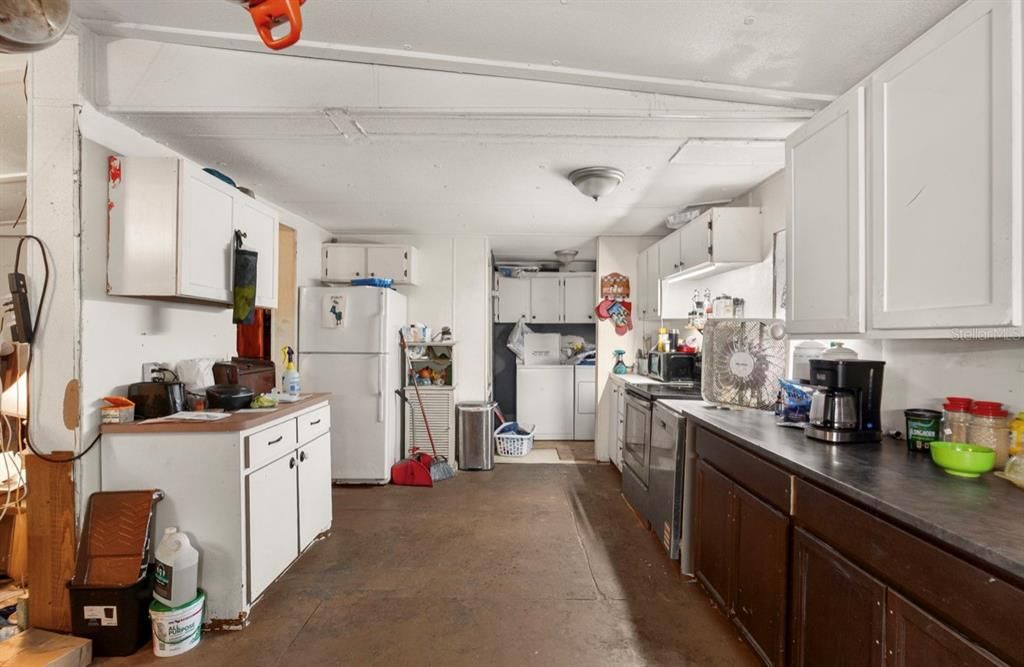 For Sale: $190,000 (3 beds, 2 baths, 1248 Square Feet)