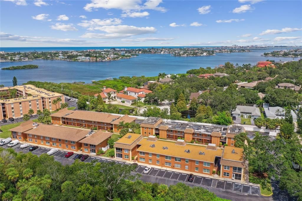 На продажу: $158,000 (2 спален, 1 ванн, 872 Квадратных фут)