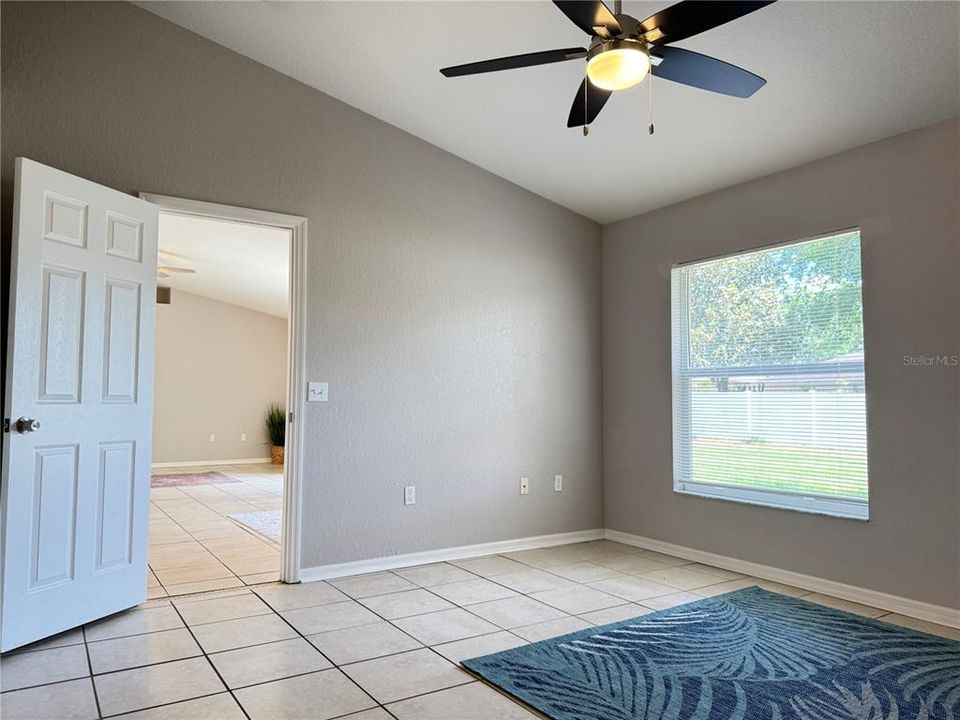 For Rent: $2,200 (4 beds, 2 baths, 1758 Square Feet)