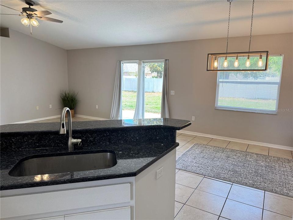For Rent: $2,200 (4 beds, 2 baths, 1758 Square Feet)