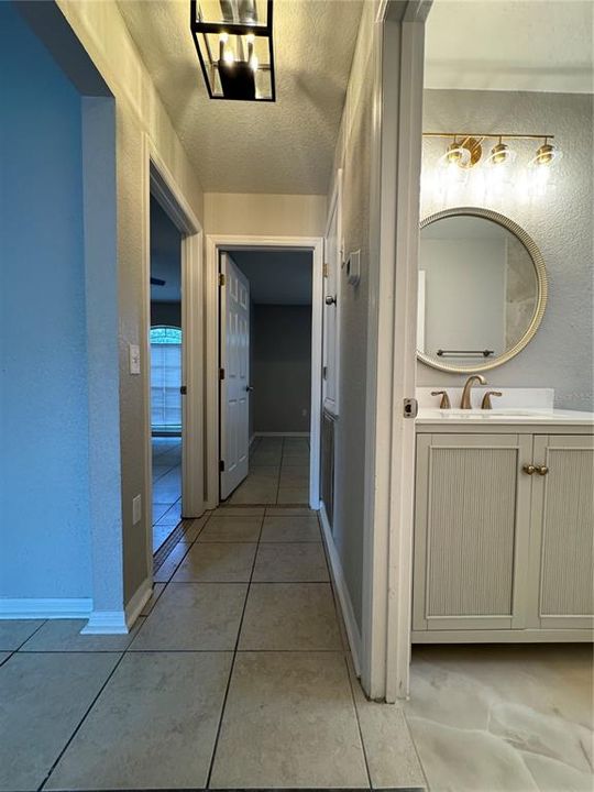 For Rent: $2,200 (4 beds, 2 baths, 1758 Square Feet)
