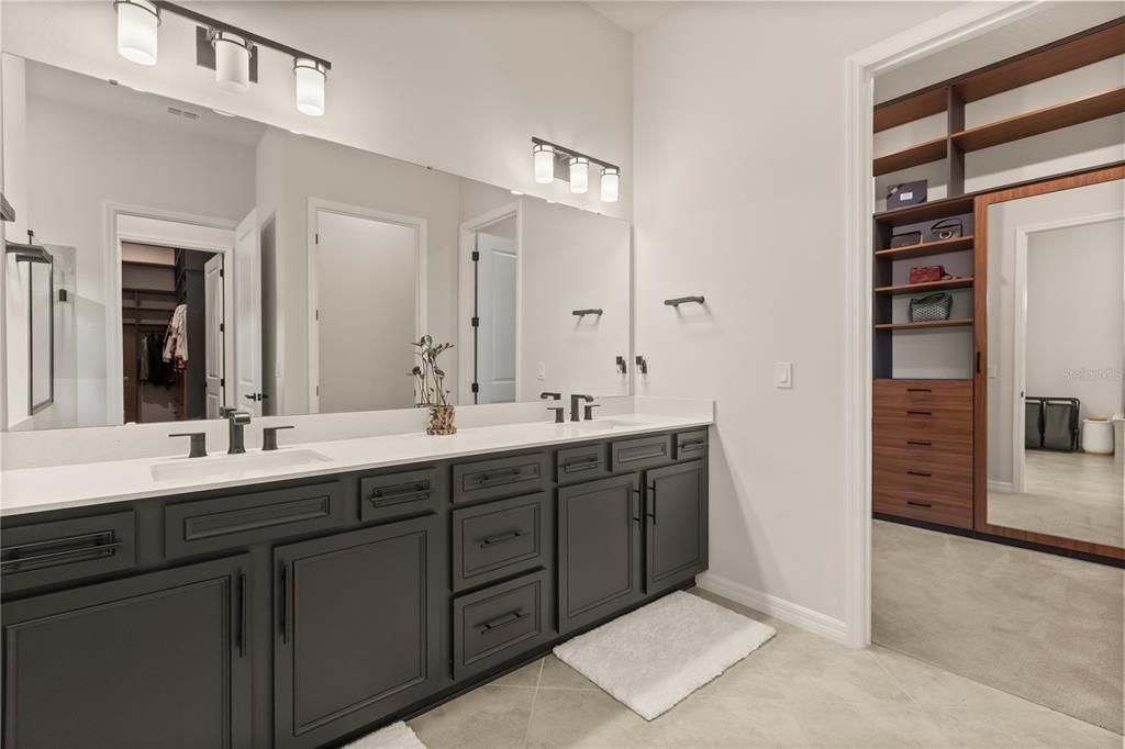 For Sale: $850,000 (4 beds, 3 baths, 2946 Square Feet)