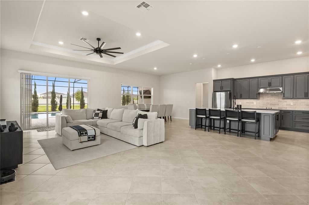 For Sale: $850,000 (4 beds, 3 baths, 2946 Square Feet)