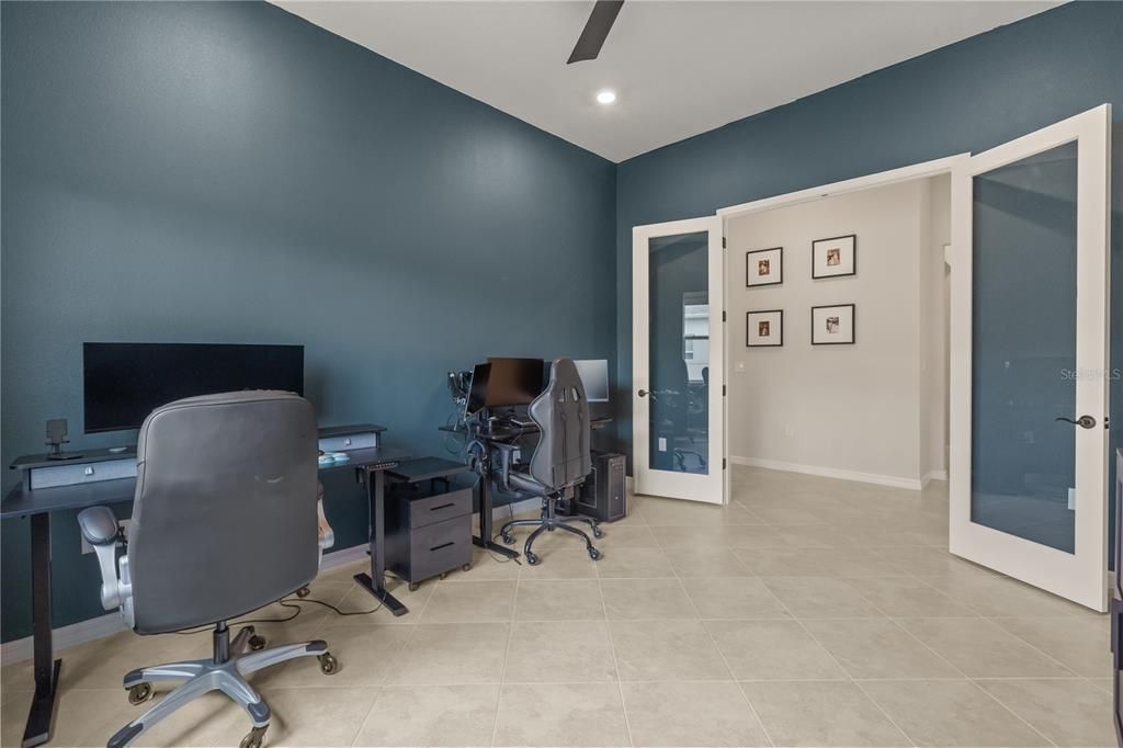 For Sale: $850,000 (4 beds, 3 baths, 2946 Square Feet)