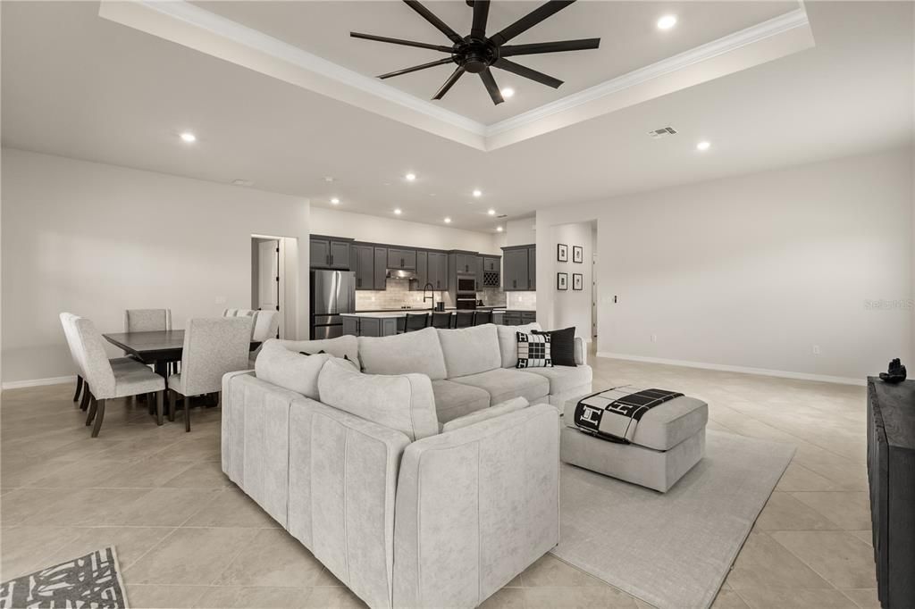 For Sale: $850,000 (4 beds, 3 baths, 2946 Square Feet)