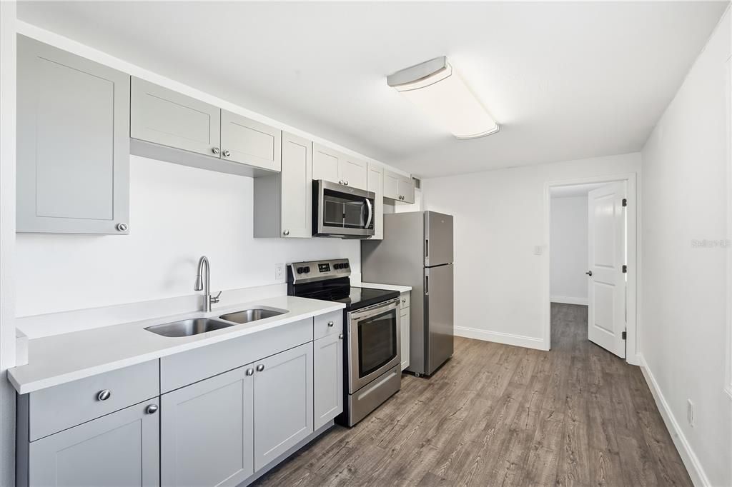 For Rent: $1,575 (1 beds, 1 baths, 750 Square Feet)