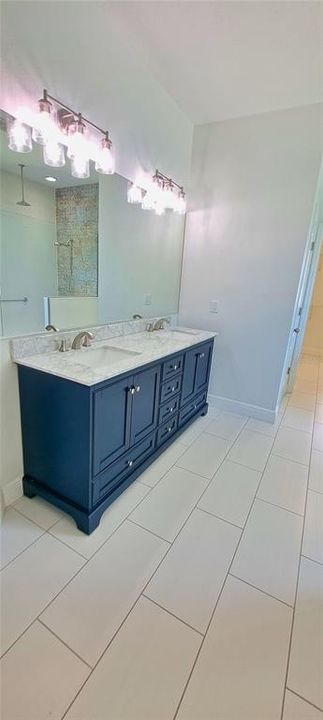 For Sale: $925,000 (4 beds, 3 baths, 2860 Square Feet)