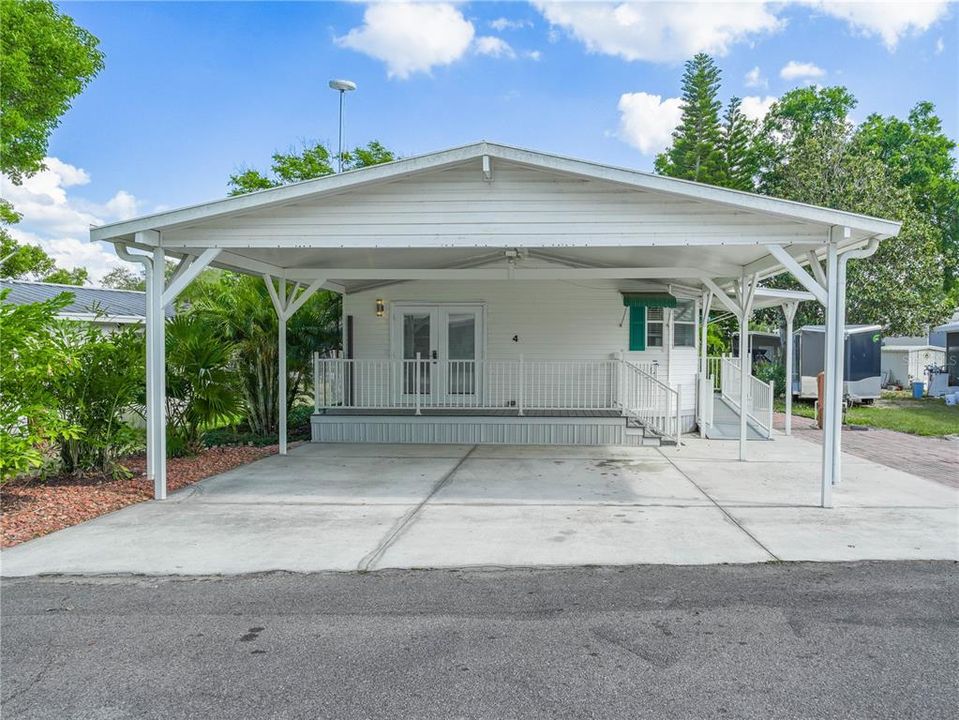 待售: $129,000 (2 贝兹, 2 浴室, 864 平方英尺)