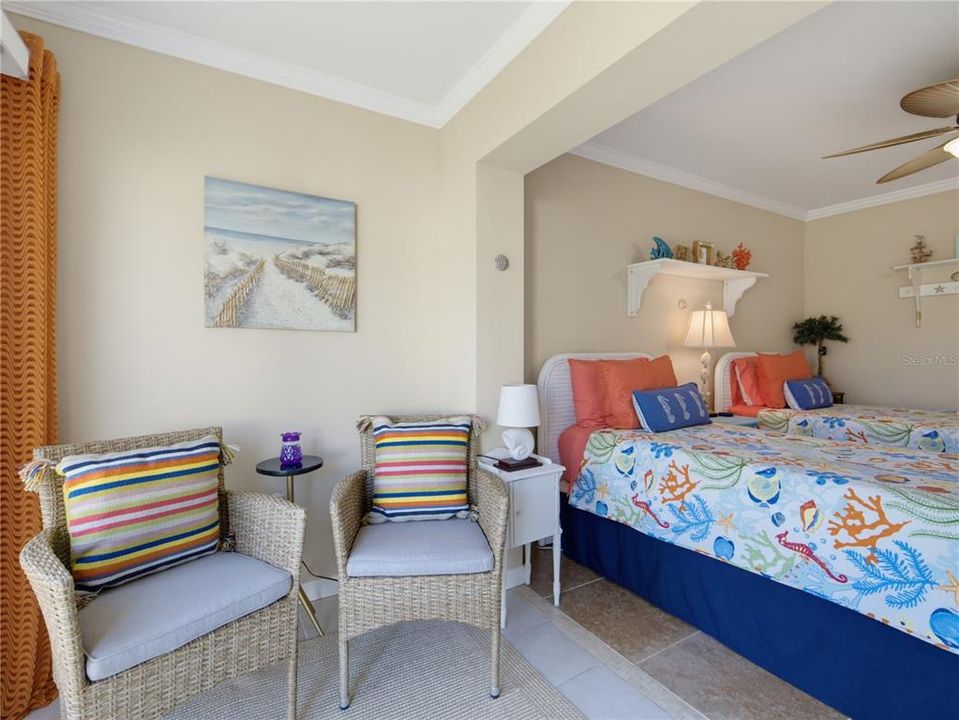 En Venta: $214,000 (2 camas, 2 baños, 1032 Pies cuadrados)