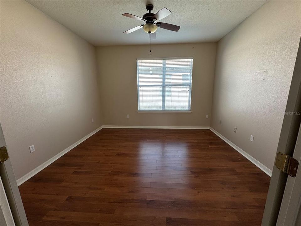 For Rent: $2,400 (3 beds, 3 baths, 2039 Square Feet)
