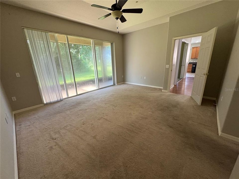 For Rent: $2,400 (3 beds, 3 baths, 2039 Square Feet)