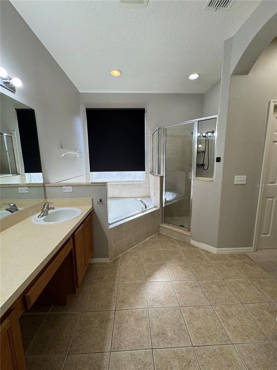 For Rent: $2,400 (3 beds, 3 baths, 2039 Square Feet)