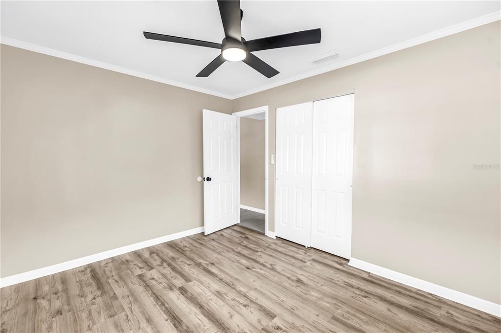 For Sale: $335,000 (3 beds, 1 baths, 804 Square Feet)